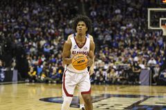 Παίκτης του κολεγιακού πρωταθλήματος συνελήφθη για δύο κακουργήματα