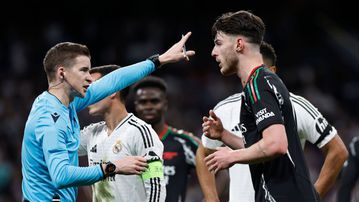 Ήταν ή όχι πέναλτι το μαρκάρισμα του Ράις στον Εμπαπέ; Οι ειδικοί συμφωνούν