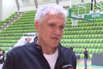 Αποκαλυπτικός ο πατέρας του Βεζένκοφ: «Ο Σάσα δεν άξιζε όσα πέρασε στην Μπαρτσελόνα – Όλοι θα ήθελαν να παίξουν στο ΝΒΑ»
