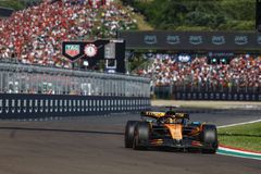 Ο Πιάστρι πήρε την πολ ποζίσιον από τον Φερστάπεν στην Ίμολα, εκτός δεκάδας οι Ferrari