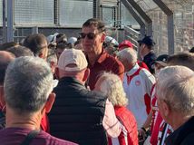 Ο Μπαρτζώκας στο ΟΑΚΑ για τον τελικό του Κυπέλλου - Αποθεώθηκε από τους φίλους του Ολυμπιακού (pic)