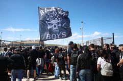 Χαμός από τους φίλους του ΟΦΗ στον δρόμο για το ΟΑΚΑ (vid & gallery)