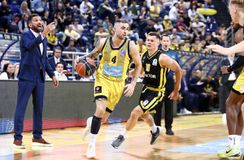 Ο Άρης με μαγική εμφάνιση Τολιόπουλου επικράτησε του Αμαρουσίου στην παράταση