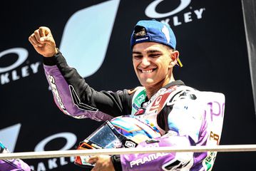 Η απίστευτη διπλή προσπέραση του Μάρτιν που του χάρισε τη νίκη στο MotoGP Γερμανίας (vid)