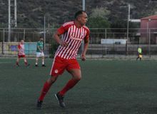 Ο Τζιοβάνι τίμησε τη μνήμη του Σάββα Θεοδωρίδη φορώντας ξανά την «ερυθρόλευκη» φανέλα