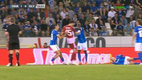 Κόκκινη κάρτα για τον Πέιντσιλ και με 10 παίκτες η Γκενκ (vid)