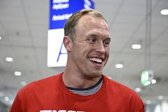 Στην Ελλάδα ο Σίκμα για τον Ολυμπιακό: «Δεν ήρθα για να γεμίσω τα παπούτσια του Σάσα» (vid)