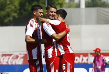 Ο Λιατσικούρας με εκτέλεση πέναλτι κάνει το 4-0 για τον Ολυμπιακό Κ19