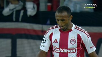 Κοντά στο γκολ με κεφαλιά ο Ελ Κααμπί