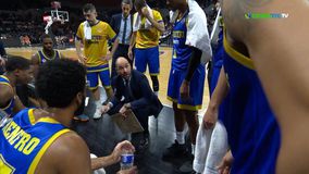 Έξαλλος ο Σπανούλης στον πάγκο με τους παίκτες του: «Παίζετε μαζί μου; Οκ!» (vid)