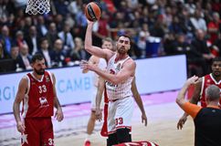 Ατομικές στον Ολυμπιακό με Μιλουτίνοφ και ΜακΚίσικ