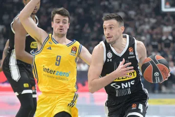 Η Παρτίζαν δυσκολεύτηκε για ένα ημίχρονο αλλά «λύγισε» την Άλμπα