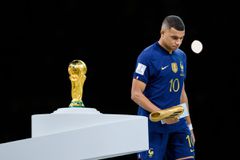 Εμπαπέ: «Ήξερα μετά τον τελικό του Μουντιάλ ότι έχασα το βραβείο της Χρυσής Μπάλας, την άξιζε ο Μέσι»