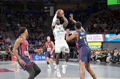 Κορυφαία φάση της EuroLeague για τον Οκτώβρη το buzzer-beater τρίποντο του Ναν στη Βιτόρια! (vid)