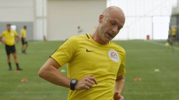 Πώς ο Άγγλος ρέφερι Άντονι Τέιλορ έχασε την ευκαιρία να διευθύνει τον τελικό, λόγω του πολέμου των Φώκλαντ