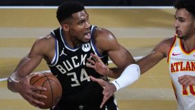 Ο Αντετοκούνμπο δεν πρόκειται να ζητήσει ανταλλαγή σύντομα, σύμφωνα με το ESPN