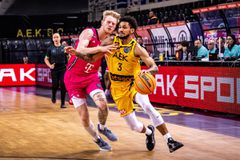 LIVE: ΑΕΚ - ΒΟΝΝΗ