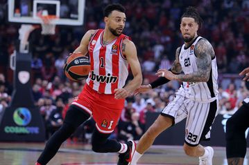 Τα περσινά ματς ανάμεσα σε Ολυμπιακό και Βίρτους Μπολόνια τα «υπέγραψαν» Παπανικολάου και... Χάκετ