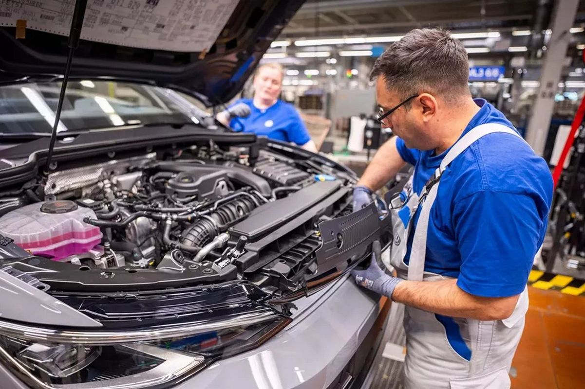 Επιβεβαίωση newsauto: Η ΕΕ κάνει πίσω και «σώζει» τους θερμικούς κινητήρες