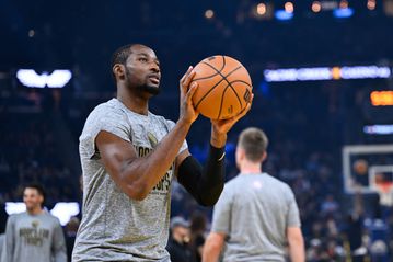 Στην αγορά για ενίσχυση οι Ουόριορς, με τον Κουμίνγκα ως «κλειδί»