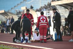 Αναγκαστική αλλαγή ο Σφιντέρσκι - Αποχώρησε με φορείο νιώθοντας ζαλάδα