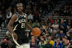 Χόλιντεϊ σαν να λέμε... Γιάννης και νίκη για τους Μπακς!