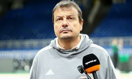 «Καμπανάκι» από Αταμάν ενόψει Παρτίζαν: «Καταστροφή αν νομίζουμε ότι θα κάνουμε... πάρτι»