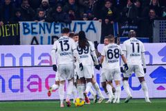 Τρένο η Νάπολι, πέρασε και από το Μπέργκαμο και παραμένει στην κορυφή