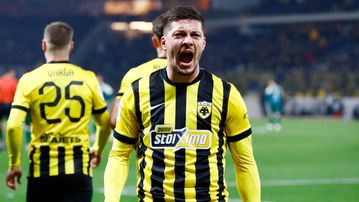 Ο Γιόβιτς γράφει ιστορία στην ΑΕΚ - Στην ελίτ των σκόρερ της Ένωσης