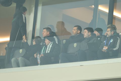 Παρουσία Αλαφούζου και Αντίνο στην OPAP Arena το ΑΕΚ - Παναθηναϊκός (vid)