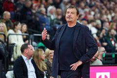 «Μύδροι» Άταμαν για πάγκο: «Κάποιοι έδειξαν πως δεν αξίζουν να βρίσκονται στην ομάδα»