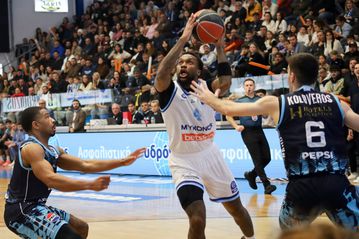 Το δίδυμο Μακ-Νίκολς της Καρδίτσας... ξέρανε την Μύκονο