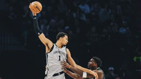 Έντουαρντς: «Θα νικούσα τον Γουεμπανιάμα σε ένας εναντίον ενός»