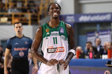 Ο απολογισμός του Νάιτζελ Χέιζ-Ντέιβις στο εντυπωσιακό ντεμπούτο του με τον Παναθηναϊκό (vids)