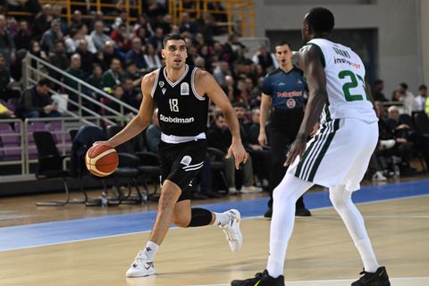 Περσίδης: «Δεν μου αρέσουν οι δικαιολογίες, πρέπει να δουλέψουμε στη χημεία της ομάδας»