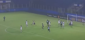 Απίστευτα πράγματα στη Βολιβία: Διαιτητής έδωσε καθυστερήσεις σχεδόν ένα ημίχρονο σε ένα ματς - παρωδία (vid)