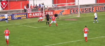 Διαιτητής σκοράρει, πανηγυρίζει... διακριτικά και μετράει το γκολ! (vid)