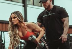 Σε αδιανόητη κατάσταση η 47χρονη Στράτους, ετοιμάζεται να επιστρέψει στο WWE μετά από 12 χρόνια (vids)