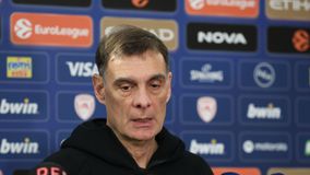 Μπαρτζώκας: «Είναι αρκετοί οι διαθέσιμοι παίκτες - Το ρόστερ μας είναι πιο γεμάτο από ποτέ» (vid)