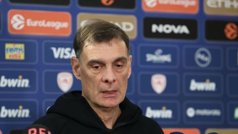 Μπαρτζώκας: «Είναι αρκετοί οι διαθέσιμοι παίκτες - Το ρόστερ μας είναι πιο γεμάτο από ποτέ» (vid)