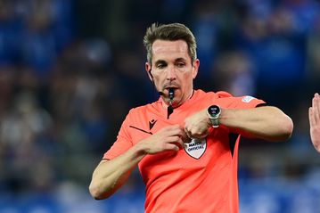 Τόμπιας Στίλερ: Οι αριθμοί με ελληνικές ομάδες του διαιτητή στο Μπέτις - Παναθηναϊκός