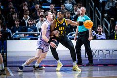 Ψυχωμένη ΑΕΚ στο Βερολίνο λύγισε στην παράταση την Άλμπα και «κλείδωσε» την κορυφή του ομίλου