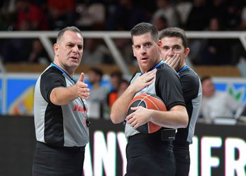 Ποιοι «σφυρίζουν» στην πρώτη φάση των playoffs της Basket League