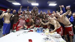 Τα «έσπασαν» στα αποδυτήρια οι παίκτες του Ολυμπιακού (vids, gallery)