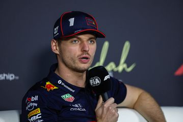 Πρόταση - μαμούθ της Aston Martin στον Φερστάπεν