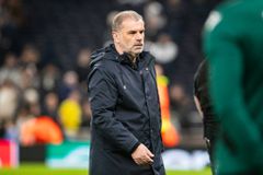 Επικός Ποστέκογλου: «Δυστυχώς για εσάς, θα πρέπει να με ανεχτείτε λίγο ακόμα...»