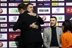 Γέμισε από υπερηφάνεια ο Παπανικολάου για τον Βεζένκοφ