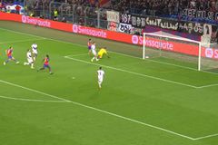 Τρομερό «άδειασμα» από τον Αμντουνί και 1-1 η Βασιλεία (vid)