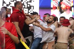 Άγρια επεισόδια ανάμεσα σε Τούρκους και Γεωργιανούς μέσα στο «Βεστφάλεν»! (vids)