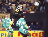 Η ΑΕΚ θα... γυρίσει πίσω είτε στο 2002 ή στο 2001